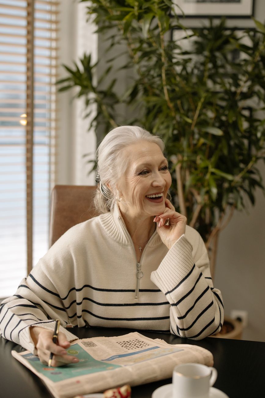 8 Gifts to Help Aging Parents Stay Safe at Home