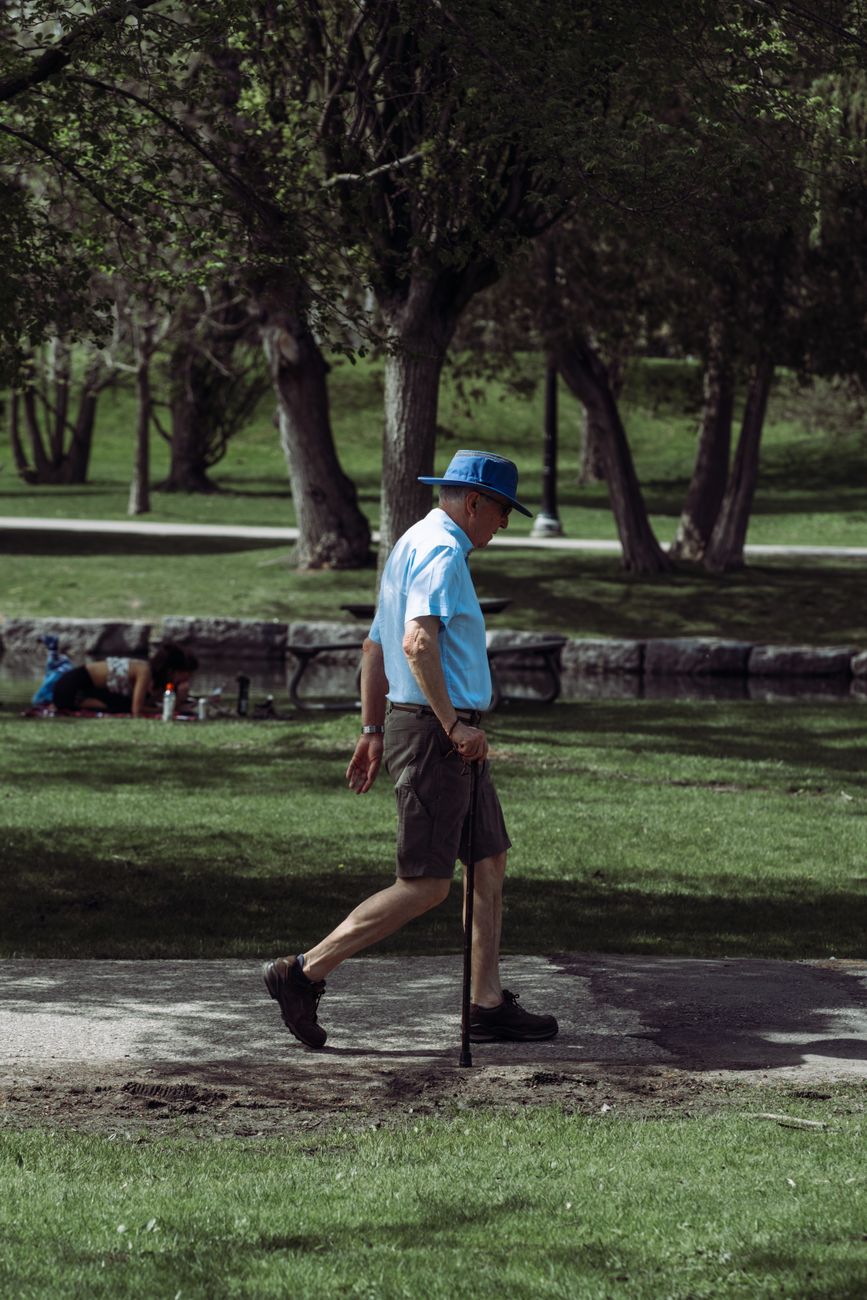 9 Mobility Checks That Keep Seniors Moving Safely