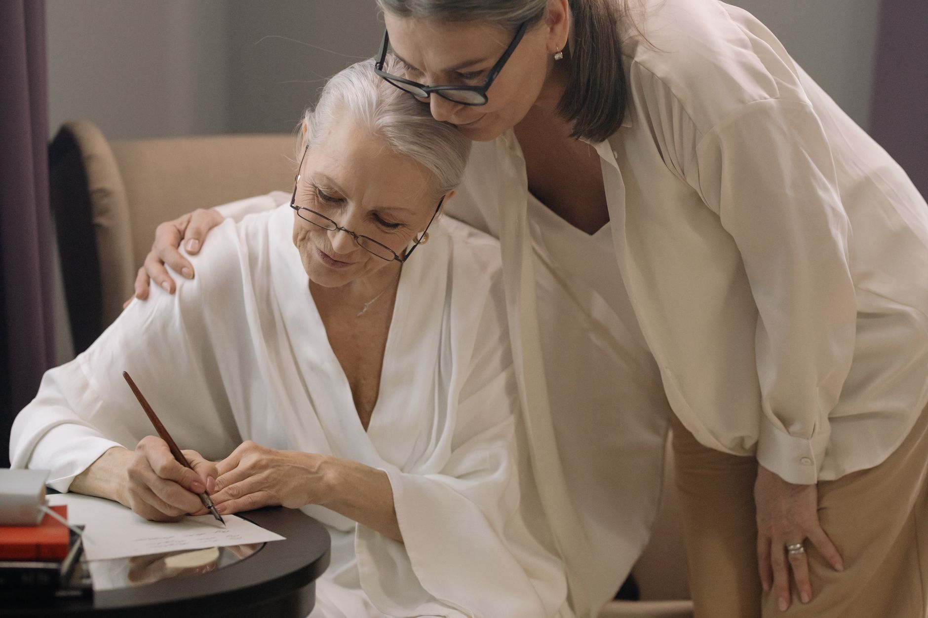 9 Ways Caregivers Can Support Aging in Place Without Taking Over