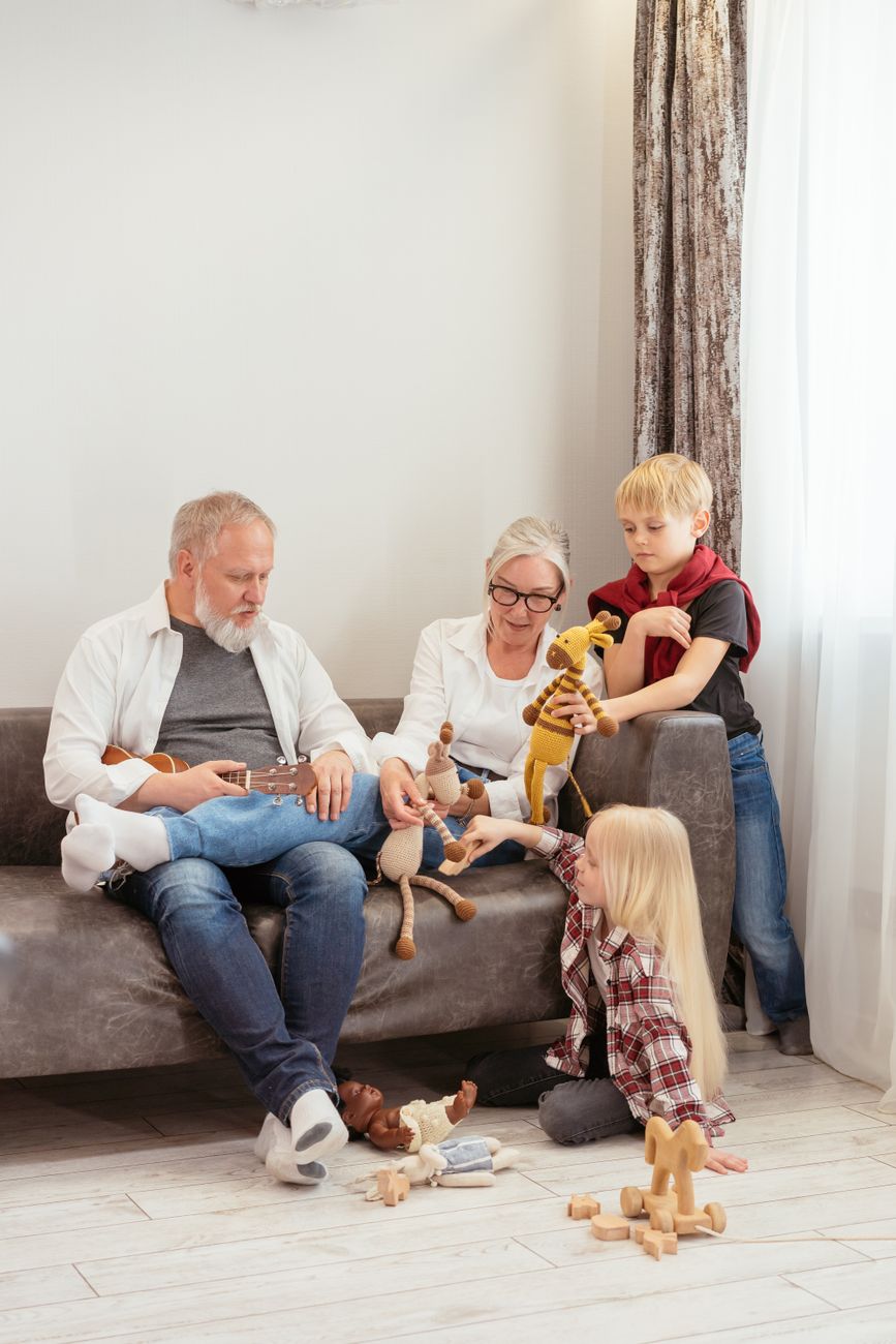 8 Gifts That Make Daily Life Easier for Aging Parents