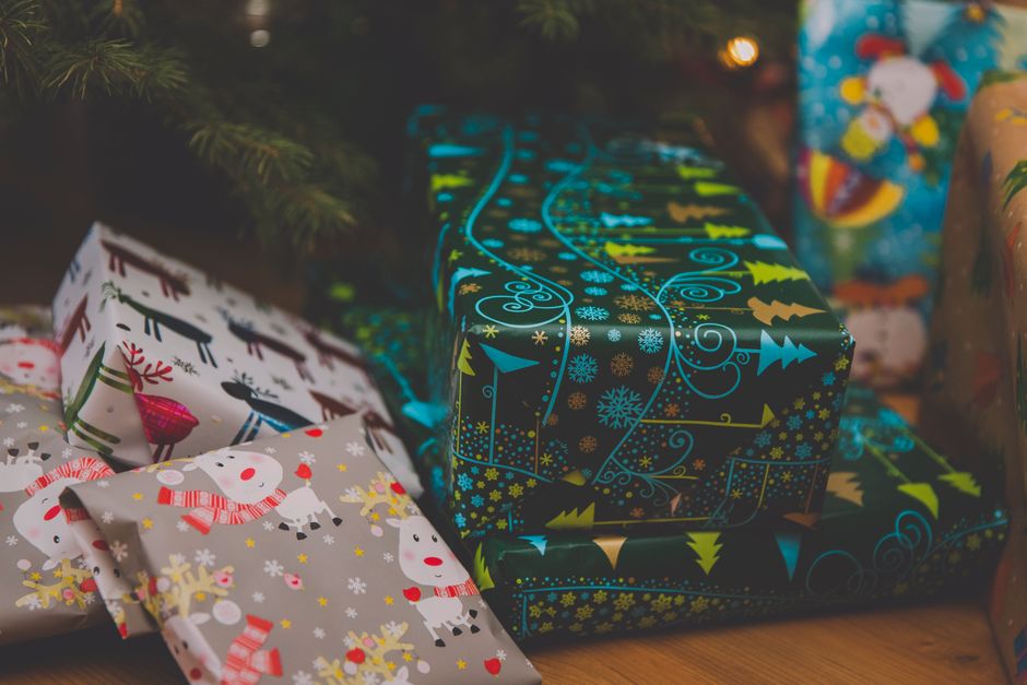 How to Pick a Gift a Senior Will Actually Use and Love