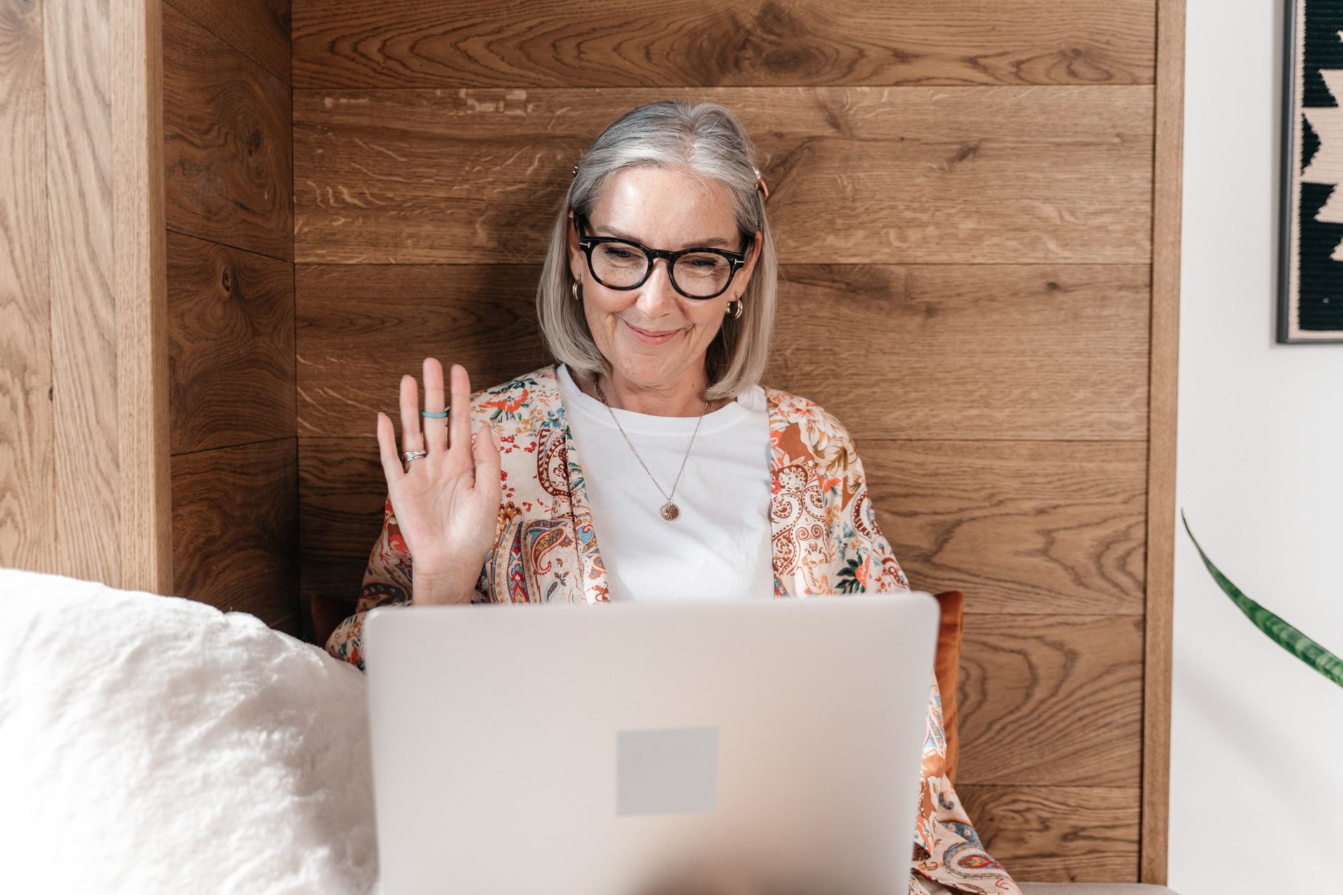 7 Practical Communication Ideas for Older Adults