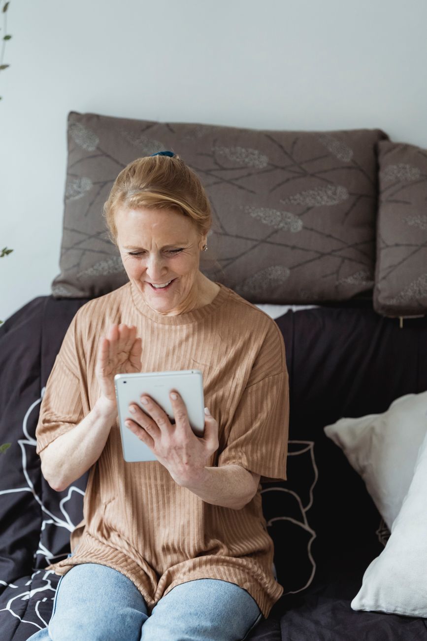 8 Devices That Keep Seniors Safe and Connected