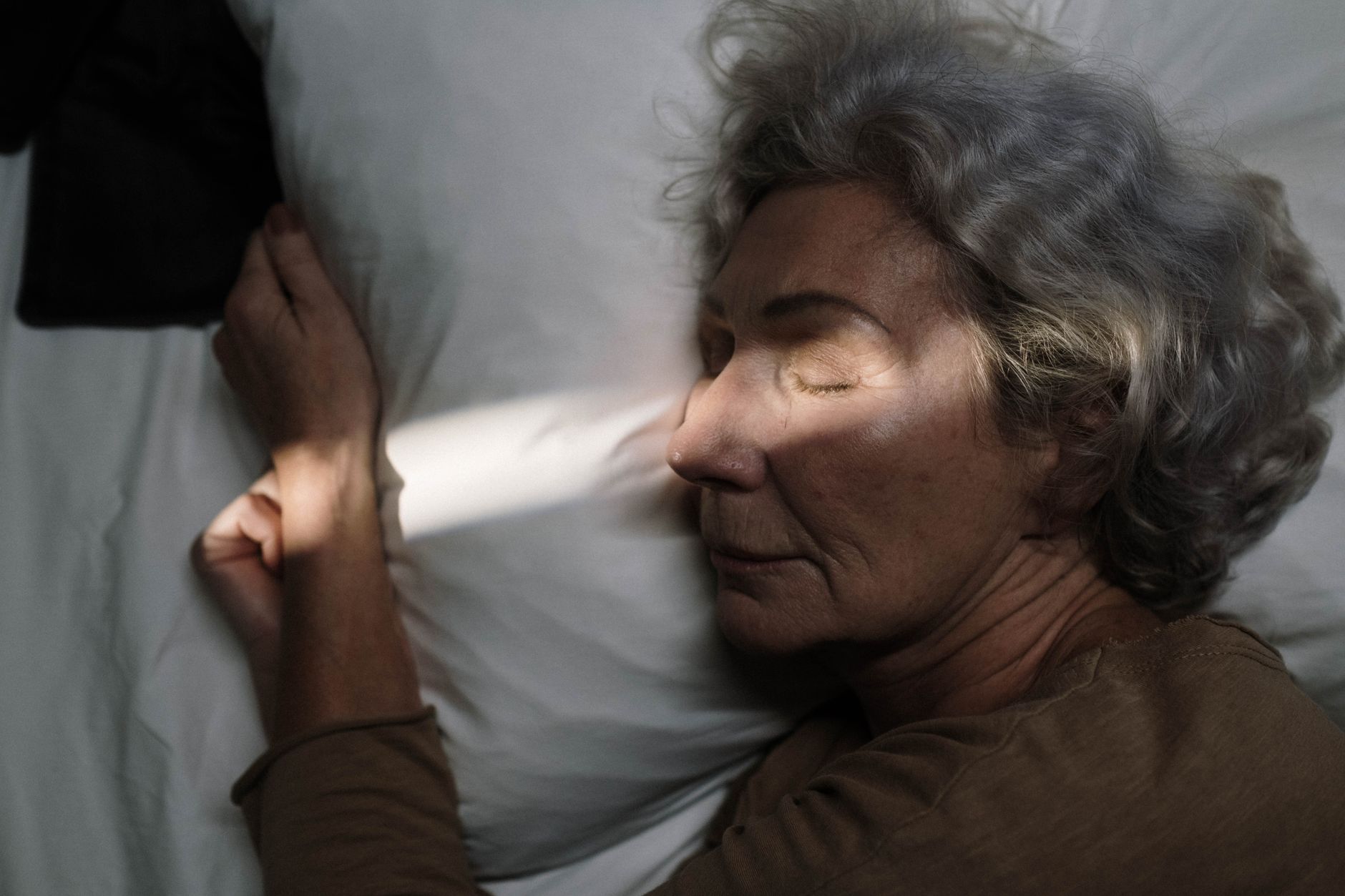 7 Practical Sleep Ideas for Older Adults